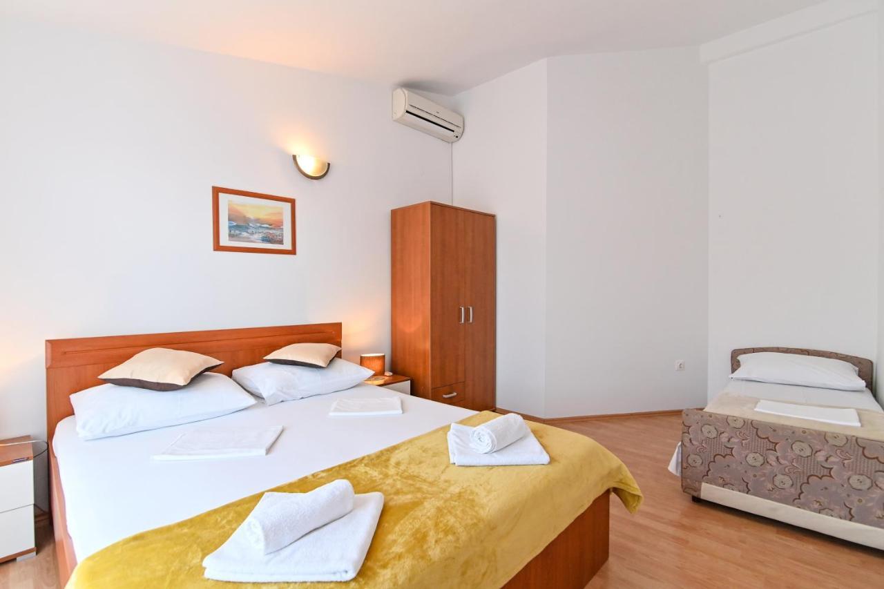 Apartments Andrea I Башка Экстерьер фото